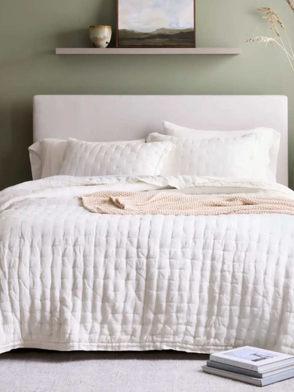 New European Linen Dream Quilt white King / Cal King  Sold out online!